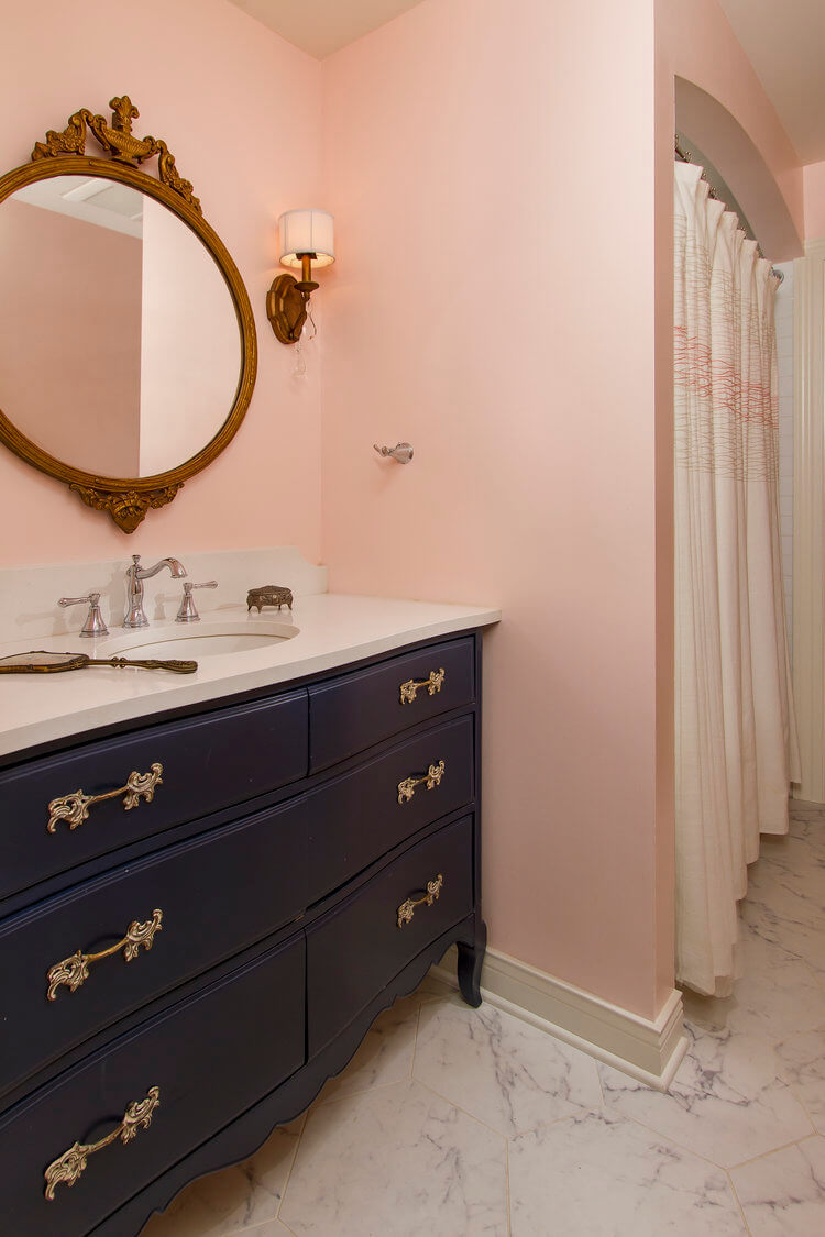 pink-bathroom-with-marble-floor